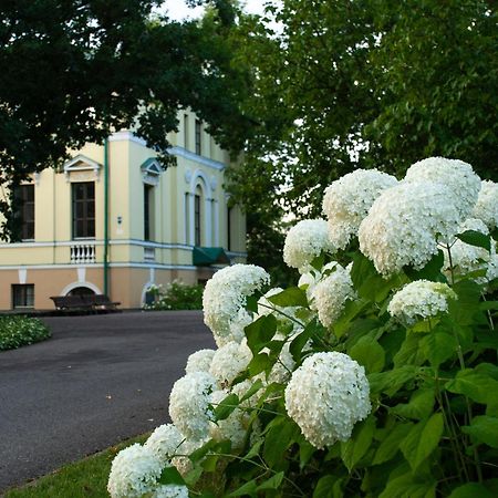 Nauksenu Muiza Hotel Naukseni ภายนอก รูปภาพ